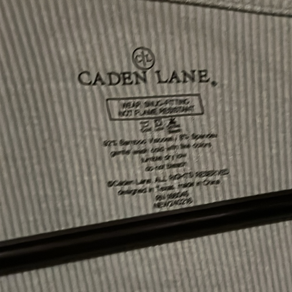 Caden Lane Robe - Picture 2 of 5